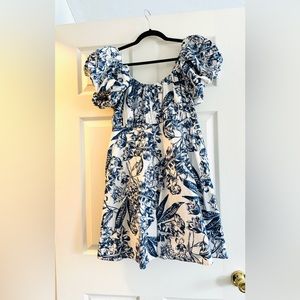 Abercrombie and Fitch Ruched Puff Sleeve size Large dress